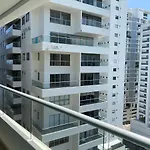 Hermoso Apartamento Ubicado En La Zona Norte A 5 Minutos Del Aeropuerto Y Del Centro Turistico. Para Rentar Por Mas De 30 Dias-