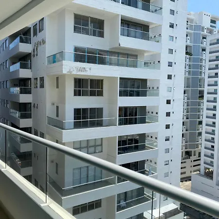 Apartamento Hermoso Apartamento Ubicado En La Zona Norte A 5 Minutos Del Aeropuerto Y Del Centro Turistico. Rentar Por Mas De 30 Dias-