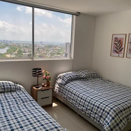 Hermoso Apartamento Ubicado En La Zona Norte A 5 Minutos Del Aeropuerto Y Del Centro Turistico. Rentar Por Mas De 30 Dias-
